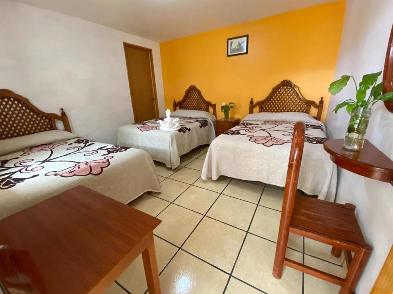 Hotel Posada Camelinas 파츠쿠아로 외부 사진