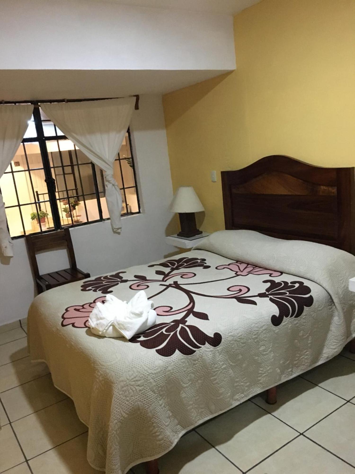 Hotel Posada Camelinas 파츠쿠아로 외부 사진