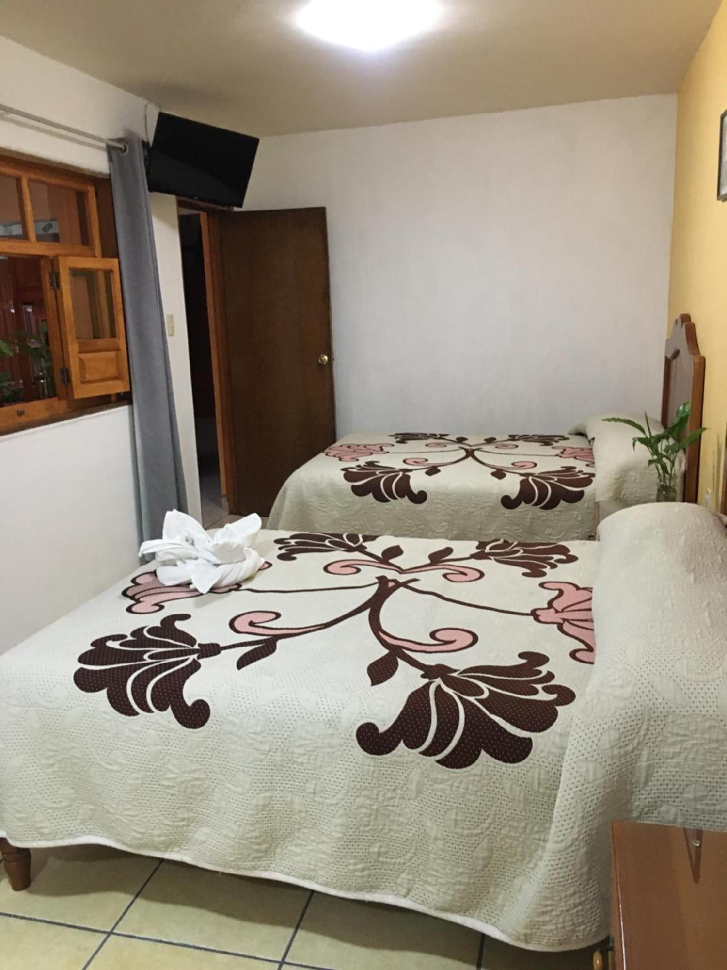 Hotel Posada Camelinas 파츠쿠아로 외부 사진