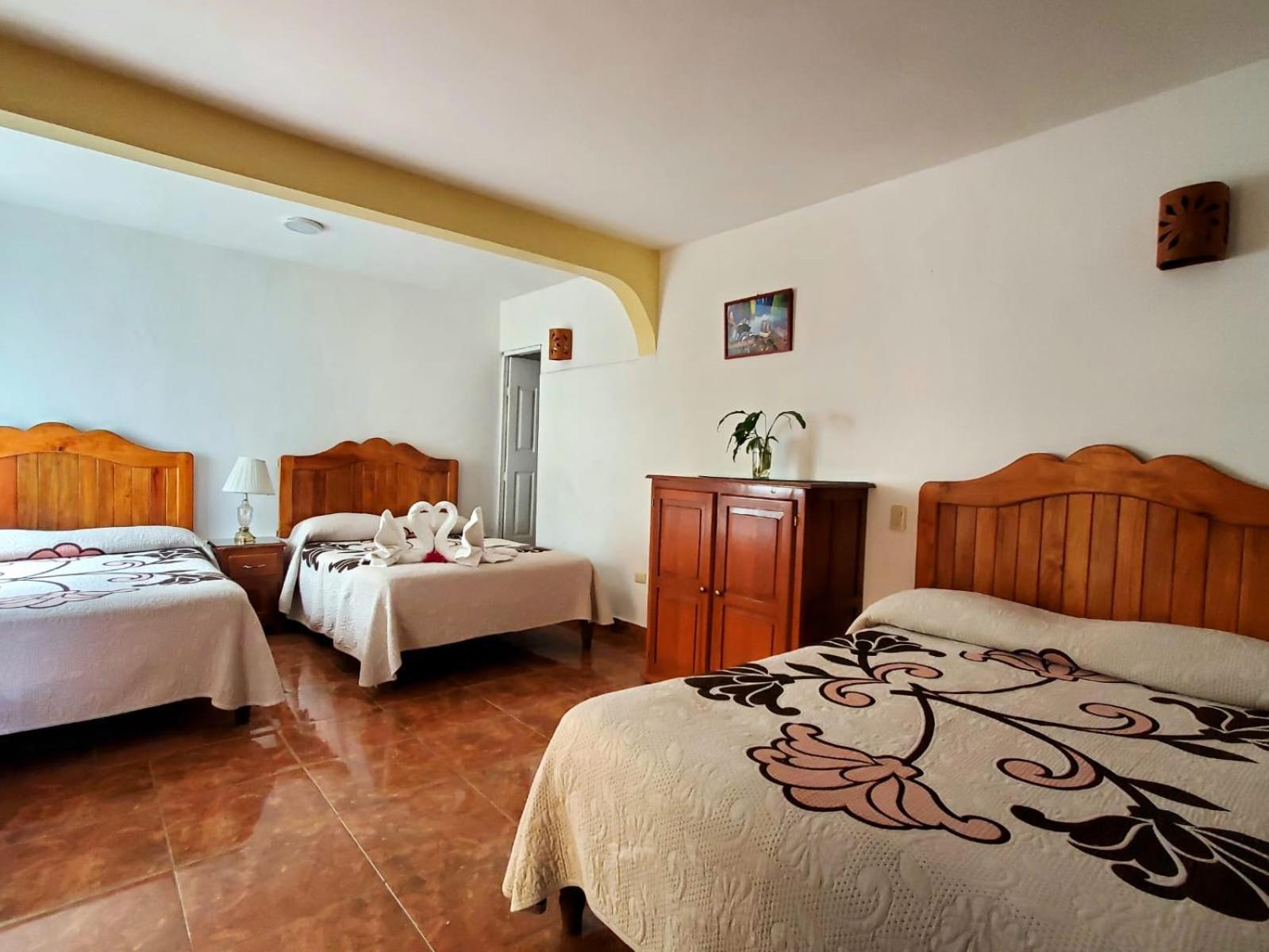 Hotel Posada Camelinas 파츠쿠아로 외부 사진