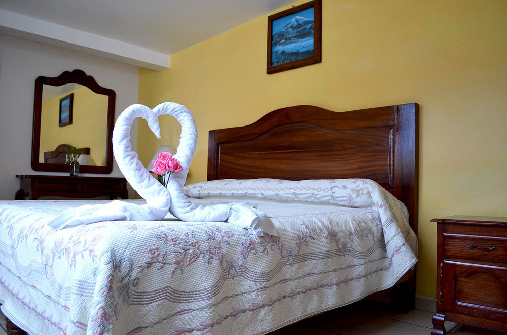 Hotel Posada Camelinas 파츠쿠아로 외부 사진