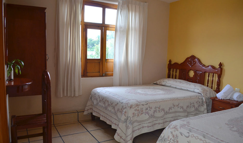 Hotel Posada Camelinas 파츠쿠아로 외부 사진