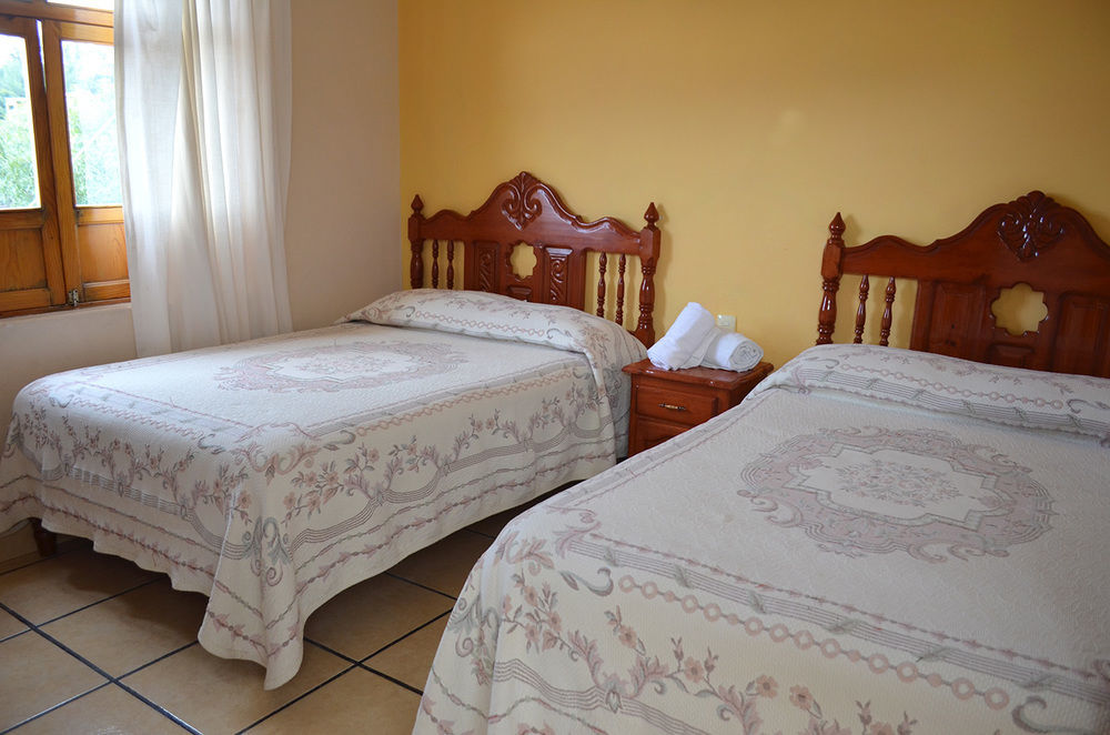 Hotel Posada Camelinas 파츠쿠아로 외부 사진