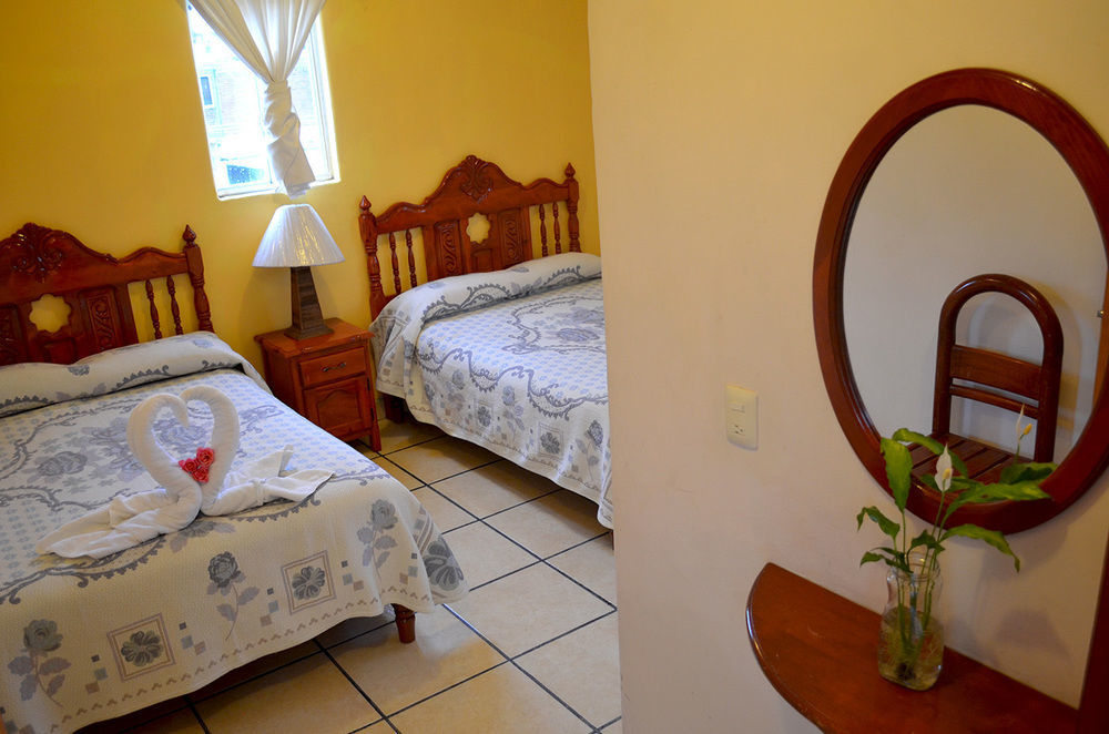Hotel Posada Camelinas 파츠쿠아로 외부 사진