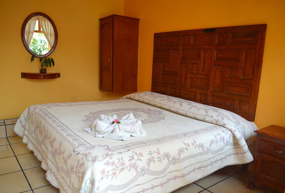 Hotel Posada Camelinas 파츠쿠아로 외부 사진