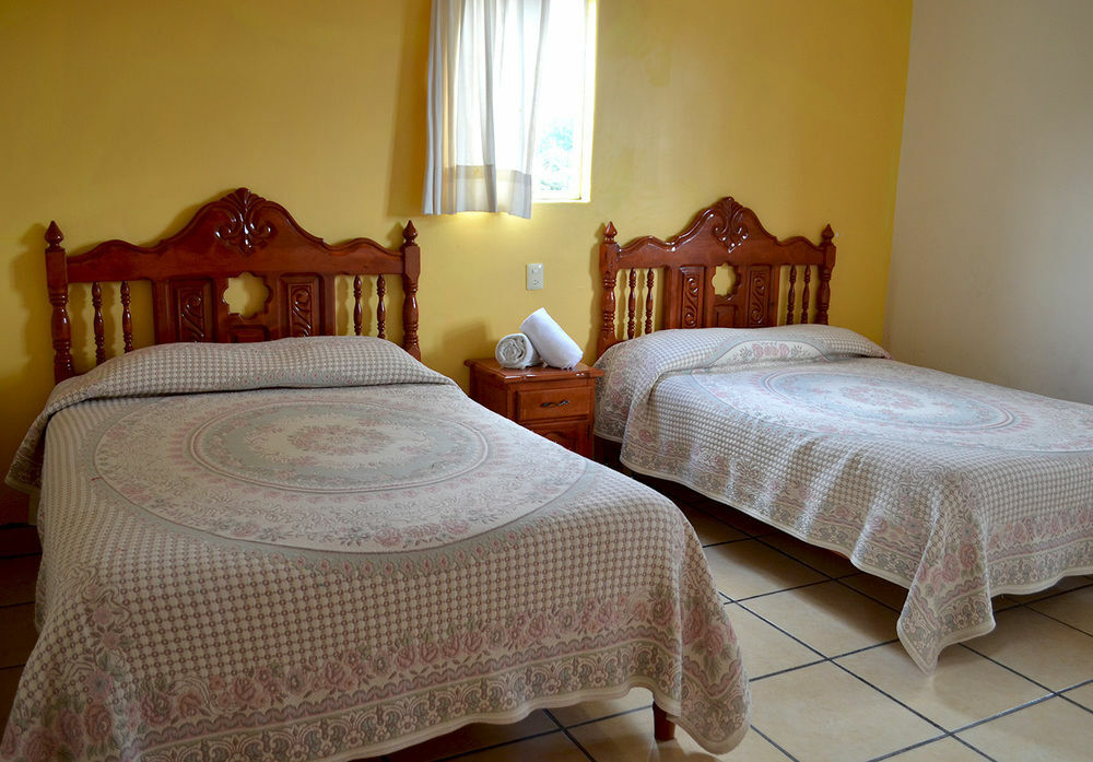 Hotel Posada Camelinas 파츠쿠아로 외부 사진
